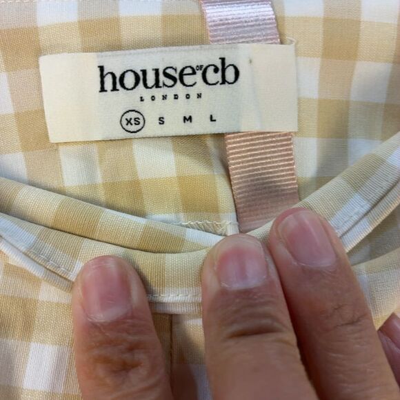 House of CB Carella Gingerbread Gingham Capris - Picture 4 of 5